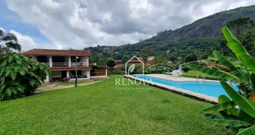 Casa principal com dois quartos mais casa de hóspedes à venda, 275 m² por r$ 1.200.000 - parque do imbui - teresópolis/rj
