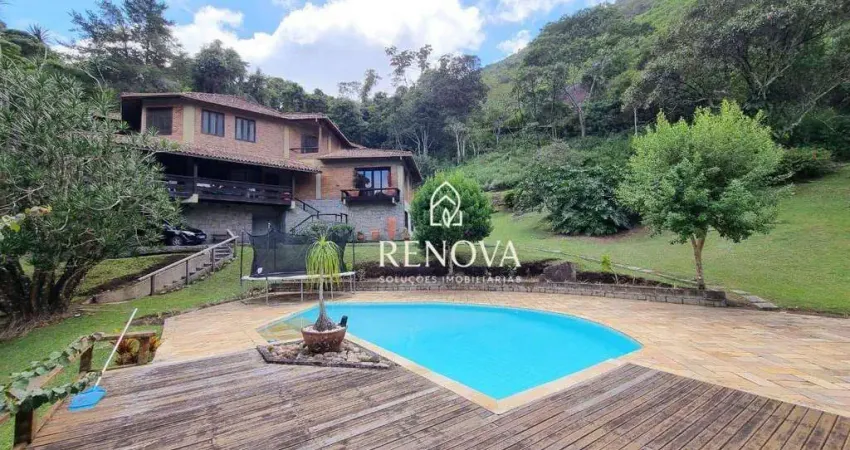 Casa com 6 quartos à venda, 247 m² por r$ 2.250.000 - albuquerque - teresópolis/rj