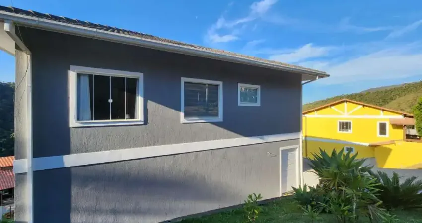 Casa com 4 quartos, 165 m² - venda por R$ 950.000 ou aluguel por R$ 4.250/mês - Albuquerque - Teresópolis/RJ
