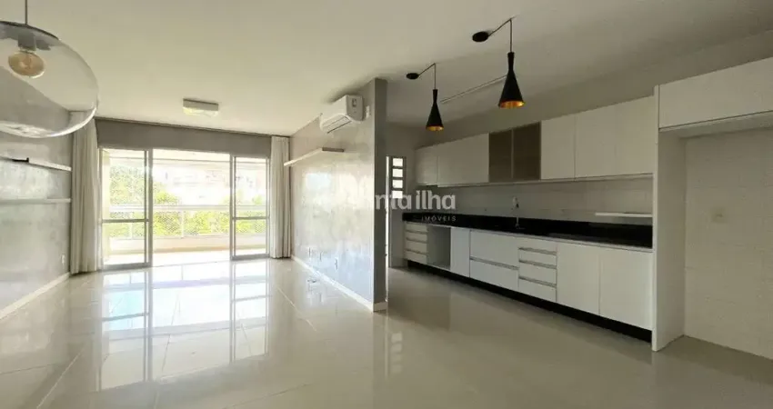 Apartamento com 3 quartos para alugar na Rua Radialista Dakir Polidoro, 122, Campeche, Florianópolis