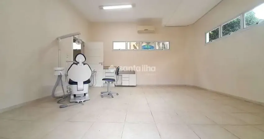 Sala comercial com 1 sala para alugar na Avenida Pequeno Príncipe, 1741, Campeche, Florianópolis