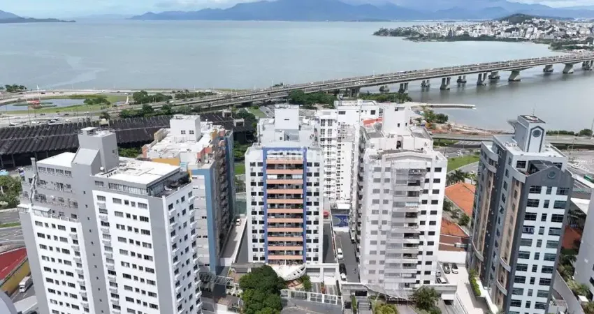Apartamento com 3 quartos à venda na Rua Cristóvão Nunes Pires, 170, Centro, Florianópolis