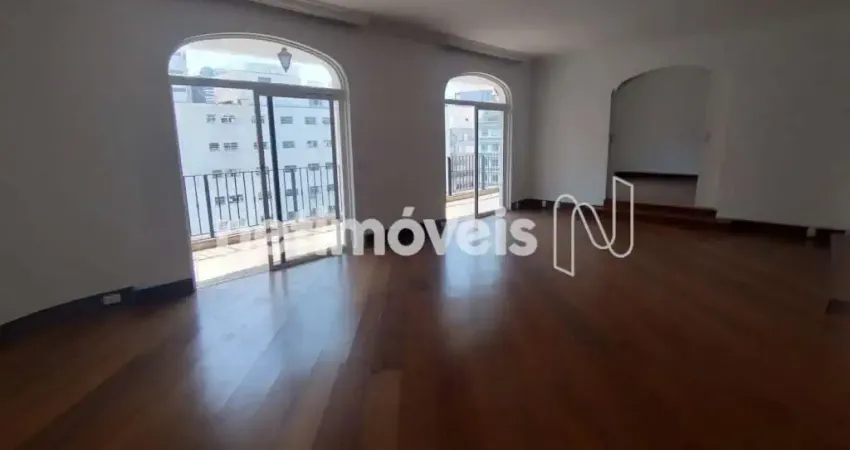 Apartamento com 3 quartos para alugar na Rua Barão de Capanema, 49, Cerqueira César, São Paulo