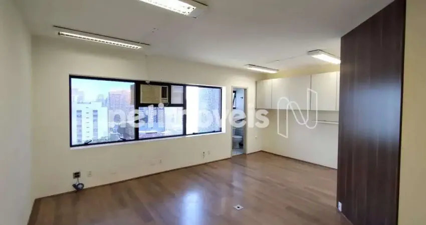 Sala comercial com 1 sala para alugar na Rua Machado Bittencourt, Vila Clementino, São Paulo