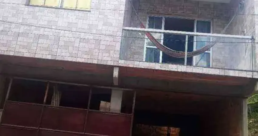 Duas casas no mesmo terreno – com 3 dormitórios, sendo 1 suíte uma pronta e outra em construção - p