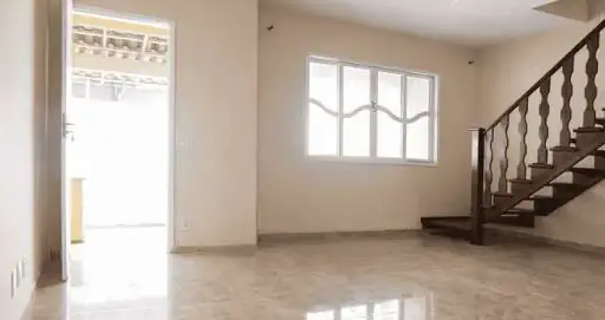 Casa duplex com 2 suítes à venda, Jardim Mariléa, Rio das Ostras.