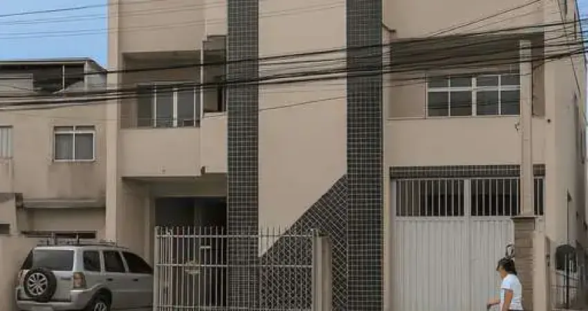 Casa ampla com 3 pavimentos, 5 quartos, no parque rosário – ideal para moradia ou uso comercial, ca