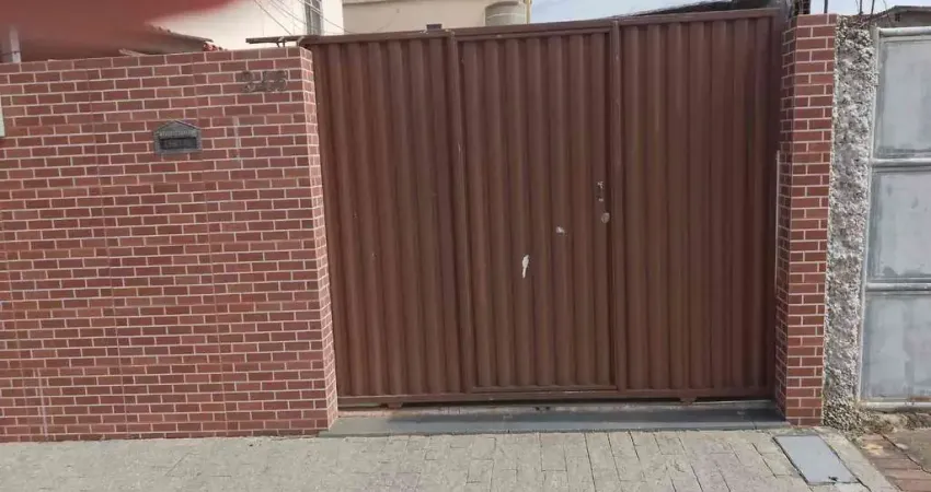 Casa à venda no parque caju – quintal amplo e localização estratégica próxima ao shopping partage -