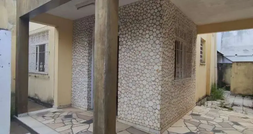 Duas casas em um só terreno – oportunidade de investimento - em vila no parque caju, campos dos go