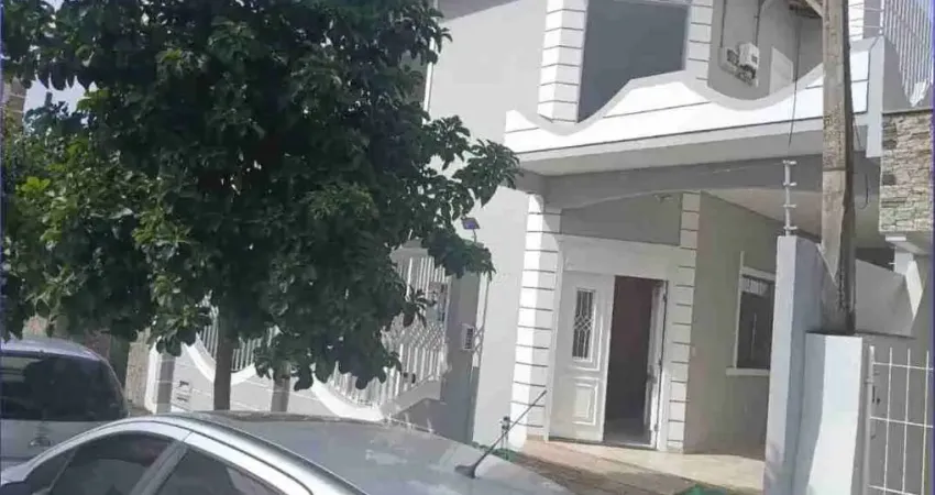 Duplex espaçoso no centro da cidade – 3 quartos, 163m², vaga para 3 carros e aceita permuta - campo