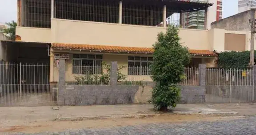 Casa com 4 quartos à venda no Centro, Campos dos Goytacazes