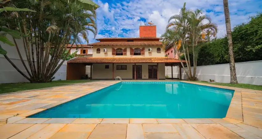 Casa em condomínio fechado com 5 quartos para alugar no Recanto Impla, Carapicuíba