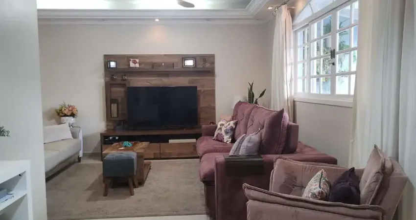 Casa com 3 quartos à venda no Jardim Villaça, São Roque