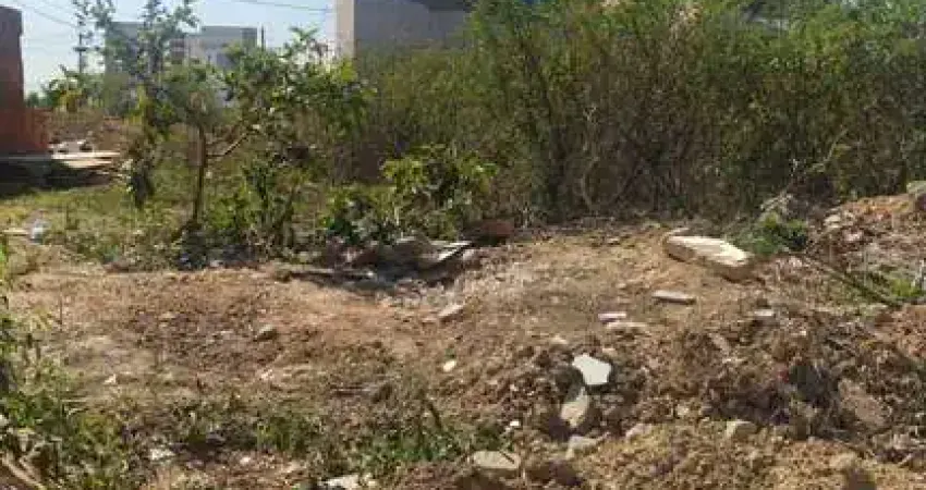Terreno à venda no Alpha Green, Campos dos Goytacazes 