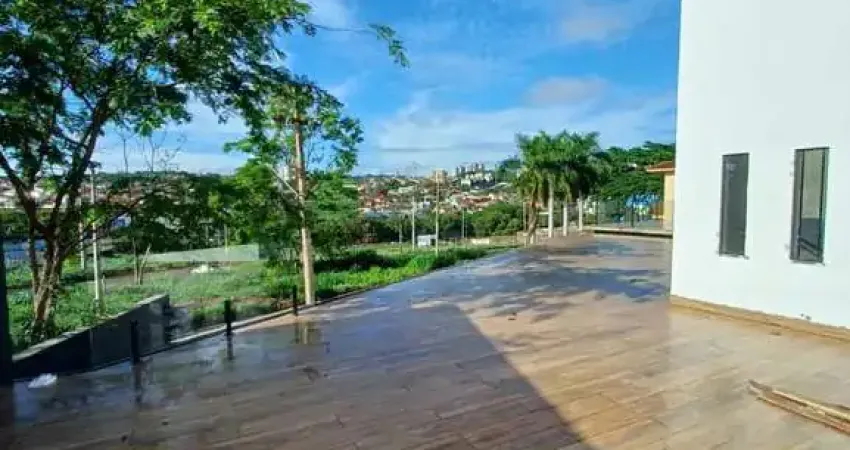 Oportunidade única: Casa à venda em Ribeirão Preto-SP, Ribeirânia. 4 quartos, 4 suítes, 3 salas, 4 vagas, 200m². Confira!