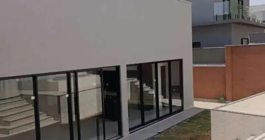 Casa de luxo em condomínio à venda em Bonfim Paulista-SP: 4 quartos, 4 suítes, 2 salas e 260m² de área.