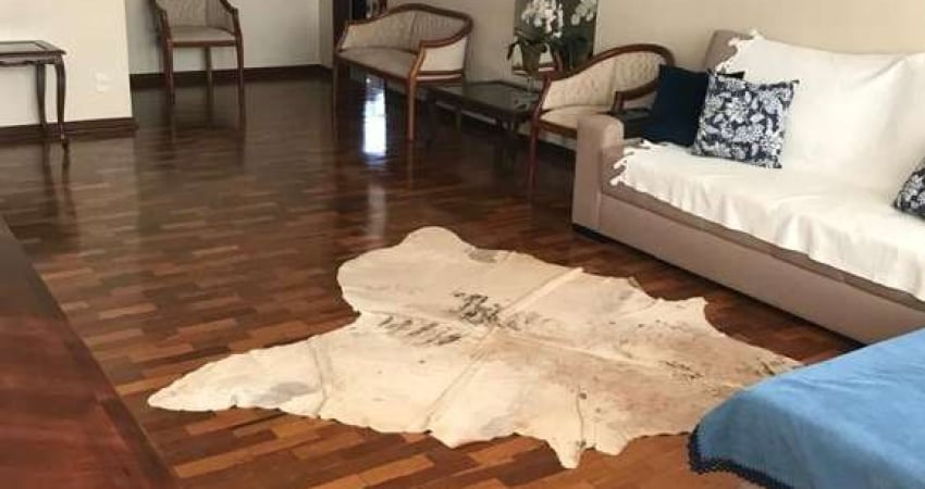 Apartamento para locação no Centro de Ribeirão Preto-SP! 3 quartos, 1 suíte, 1 sala, 2 banheiros, 1 vaga de garagem. 159,00 m² de área! Quer Imóvel Negócios Imobiliários.