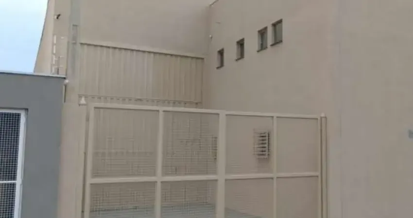 Galpão Comercial de Alto Padrão para Locação em Ribeirão Preto-SP - 4 Salas, 4 Banheiros, 420,00 m² de área total. Quer Imóvel Negócios Imobiliários.