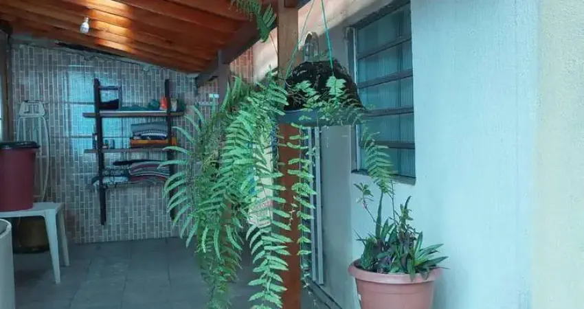 Casa em terreno de 294m² a venda no pq são joaquim em taboão da serra-sp