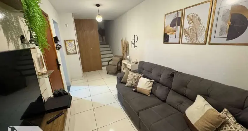 Casa à venda no condominio ville no bairro belmonte em volta reonda-rj