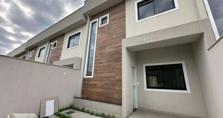 Casa com 3 quartos à venda na Rua E, Água Limpa, Volta Redonda