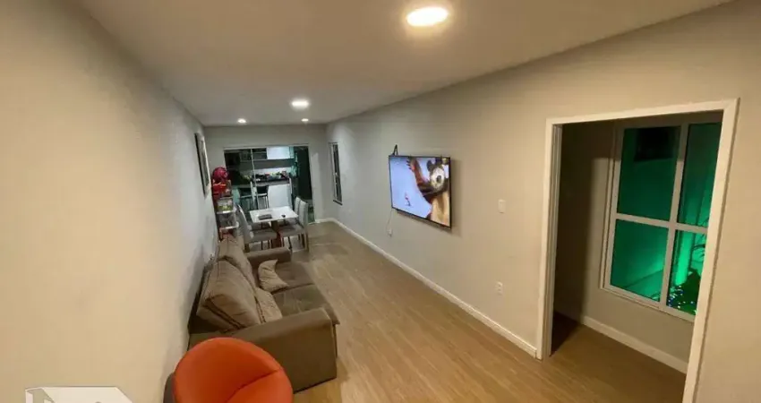 Casa com 2 quartos à venda na Rua Washington Luís, 169, Dom Bosco, Volta Redonda