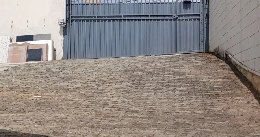 Vendo, casa de condomínio localizada no bairro botujuru mogi das cruzes são paulo condomínio villagio exclusivo com apenas 5 residências valor 250.000,00 mil aceito financiamento bancário aceito fg