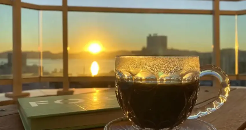 Apart com vista mar por R$ 770 MIL em Barreiros São Jose/SC