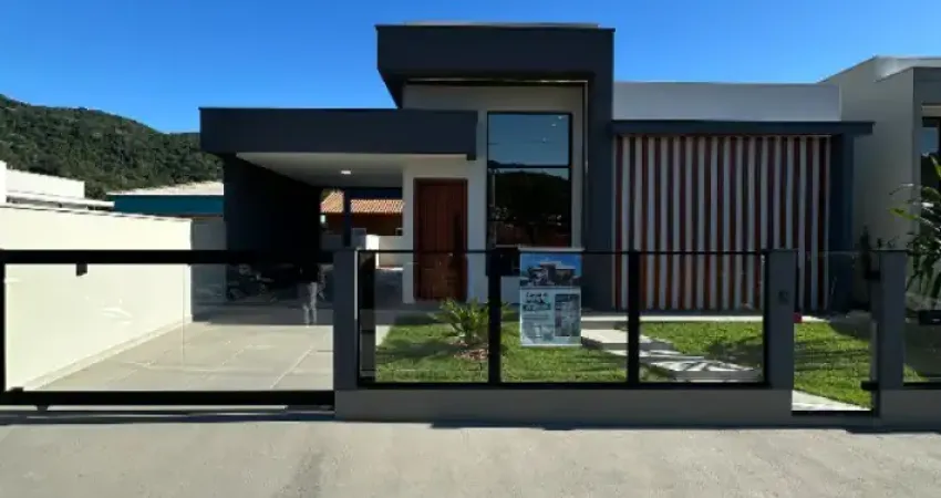 Casa com 3 quartos à venda na Rua Rute Cane da Cruz Elias, 01, Forquilhas, São José