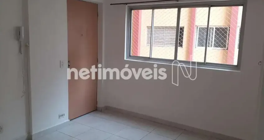 Apartamento com 2 quartos para alugar na Rua Bento Freitas, 132, República, São Paulo