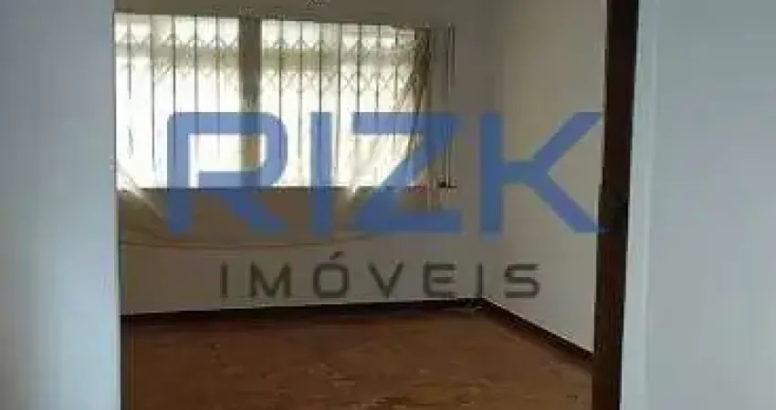 Sobrado bem conservado com bom terreno