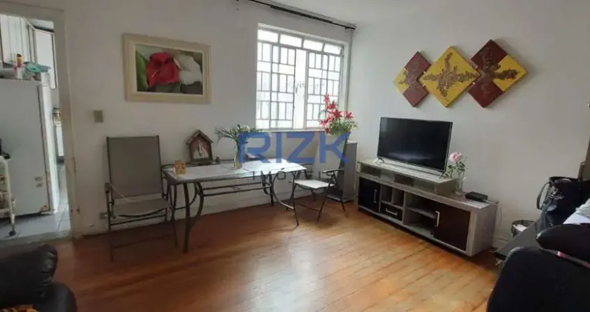 Casa com 3 quartos à venda na Rua Teodureto Souto, Cambuci, São Paulo