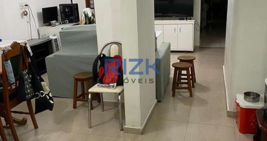 Casa com 03 dormt. á 6 minutos metrô Sta. Cruz