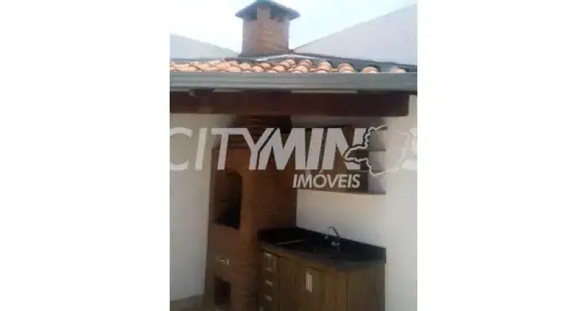 Casa em condomínio fechado com 3 quartos para alugar no Umuarama, Uberlândia