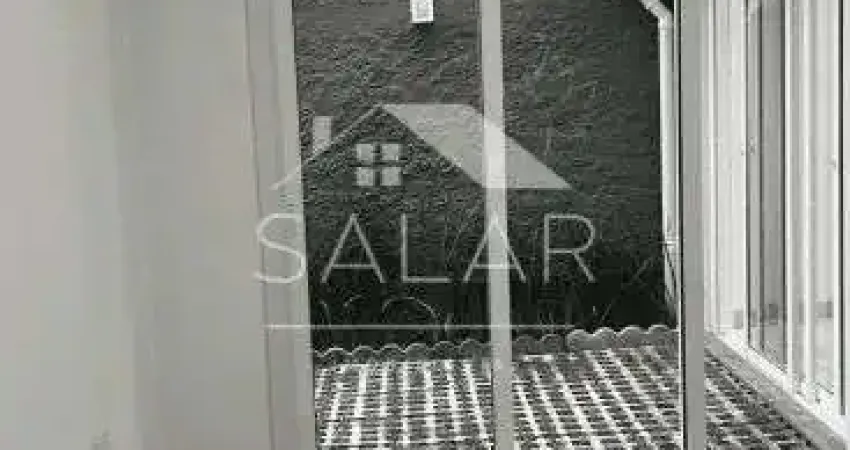 Apartamento térreo com garden privativo, parrilla uruguaia, vaga e sol da manhã no bom fim, poa/rs