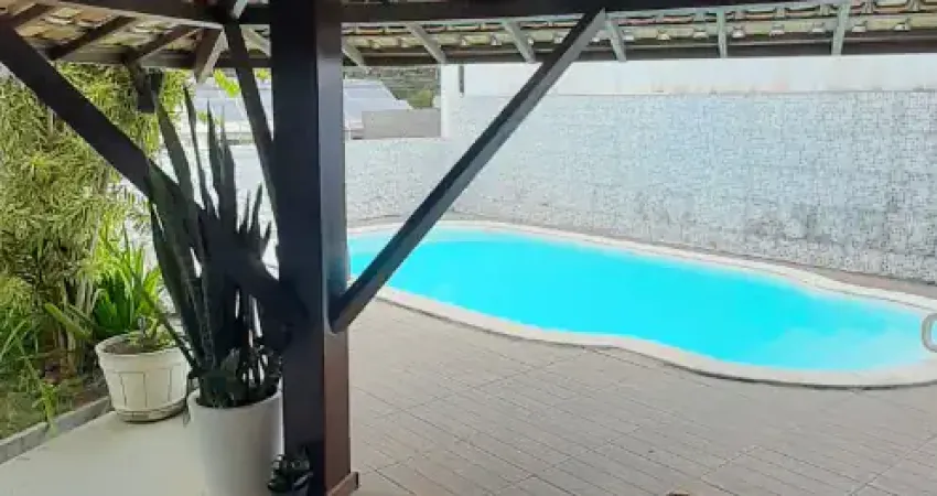Casa com 4 quartos para alugar na Rua Praia de Itaparica, Vilas do Atlantico, Lauro de Freitas