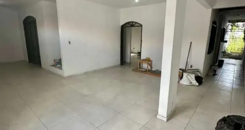 Casa com 3 quartos à venda na Avenida Um, 3535, Cohama, São Luís