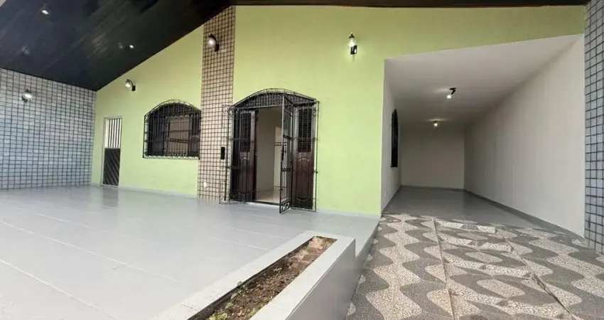 Casa com 4 quartos para alugar na Rua Um, 34231, Cohajap, São Luís