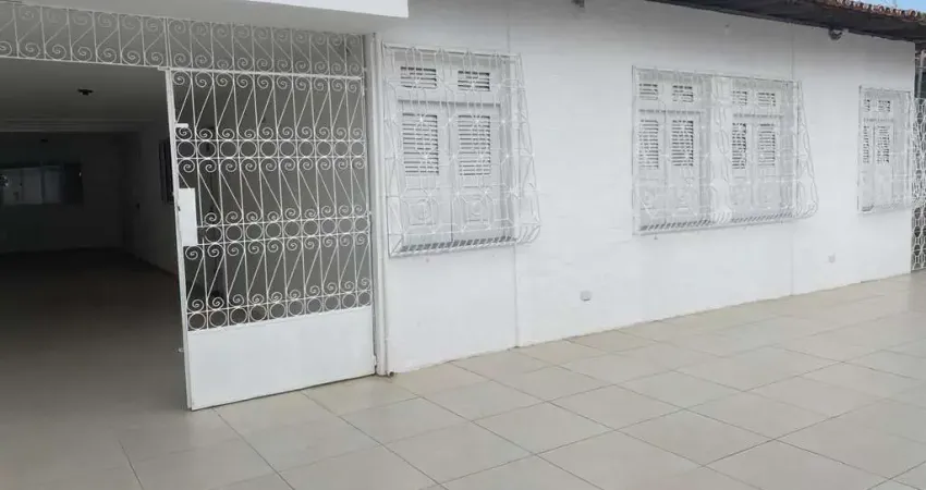 Casa com 3 quartos à venda na Rua Um, 8979, Cohajap, São Luís