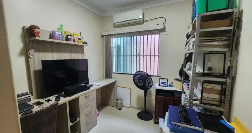 Casa com 3 quartos à venda na Rua Perdizes, 123, Jardim Renascença, São Luís