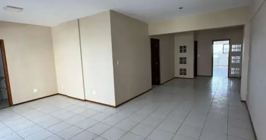 Apartamento com 3 quartos à venda na Avenida dos Holandeses, 234, Jardim Renascença, São Luís