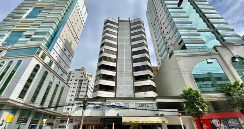 Vista Mar a 100m da Praia | 125m² Mobiliado com 3 Dormitórios (1 Suíte) + Vaga