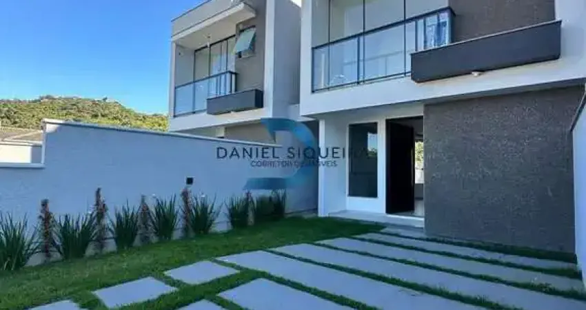 Casa com 3 quartos à venda na Rua Lidia Hames Huller, 11, Forquilhas, São José