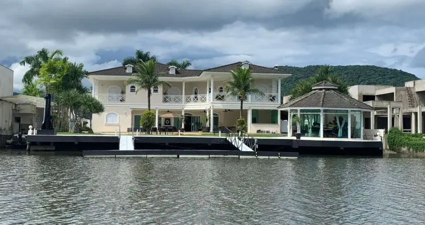 Casa em condomínio fechado com 6 quartos para alugar no Cidade Jardim Tom, Guarujá