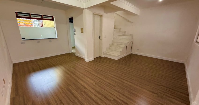 Excelente sobrado interno no Boqueirão