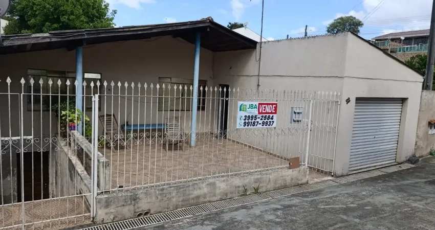 Ótima casa em campo largo com possibilidade de duas moradias