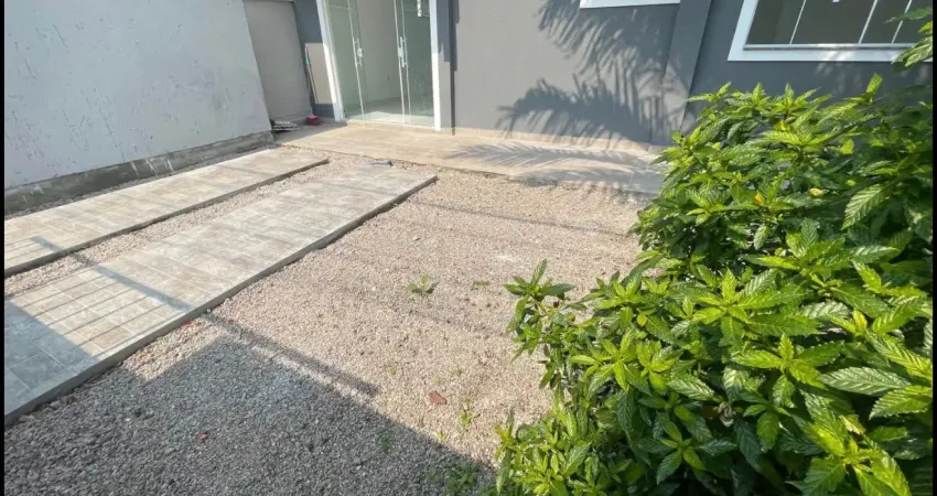 Apartamento térreo , estilo casa com entrada privativa . amplo quintal