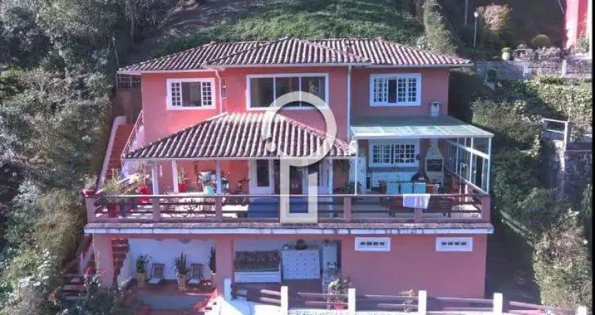 Casa em condomínio fechado com 2 quartos à venda em Itaipava, Petrópolis