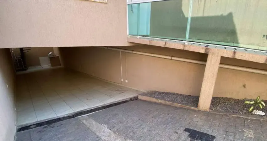 Casa com 3 quartos para alugar na Avenida Marcondes de Brito, 11, Chácara Seis de Outubro, São Paulo