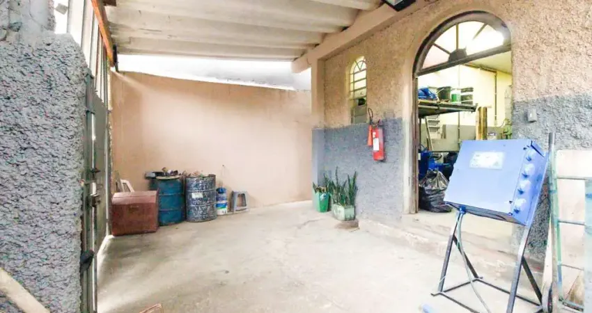 Imóvel Comercial e Industrial para Locação – 300 m² Pé-Direito Alto